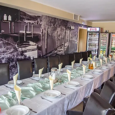 Nad Stawem Penzion *